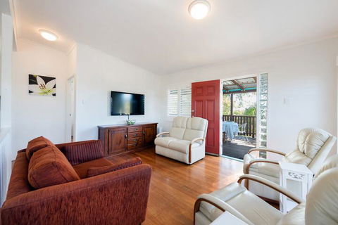 Heart Of Peregian, 19 Piper Street, Peregian Beach, Noosa Area - Darwin Holiday 5