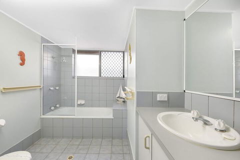 Ocean Shores 2 - 2/60-64 Peregian Esplanade - Darwin Holiday 3