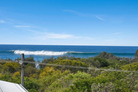 Unit 3 At 4 Pelican Street, Peregian Beach, Noosa Shire - Darwin Holiday 7