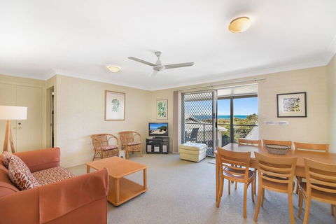 Unit 3 At 4 Pelican Street, Peregian Beach, Noosa Shire - Darwin Holiday 4