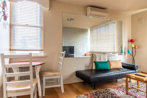 Charming 1 Bedroom Apartment In Vibrant South Yarra - Darwin Holiday 1