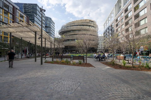 New 2 Bedroom Darling Harbor Apartment - Darwin Holiday 3