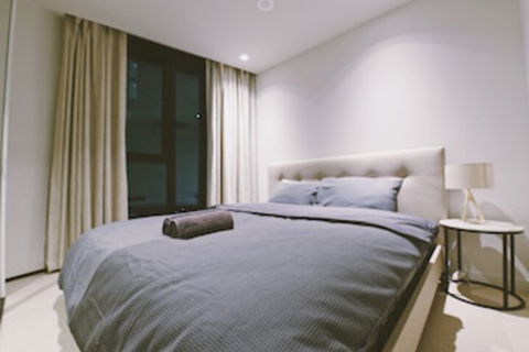 Light House S Collection - Darwin Holiday 0