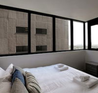 Fantastic 2BD Apt in Melbournes Southbank - Darwin Holiday