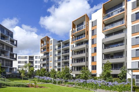 Sun-drenched 3 Bedroom Apartment In Turrella - Darwin Holiday 1