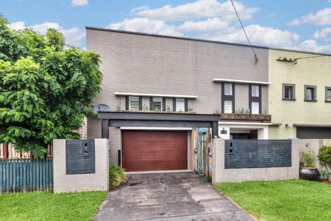 Urban Chic 3 BR House In Wickham - Darwin Holiday 3