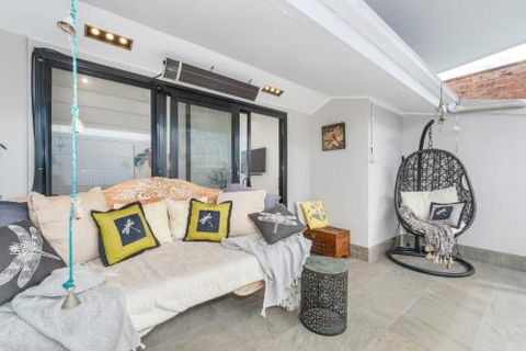 Urban Chic 3 BR House In Wickham - Darwin Holiday 5