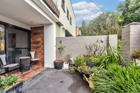Urban Chic 3 BR House In Wickham - Darwin Holiday 4