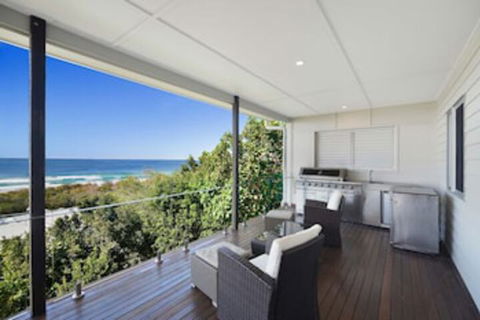 Peregians Viewing Deck, 324 David Low Way, Peregian Beach, Noosa Area - Darwin Holiday 0