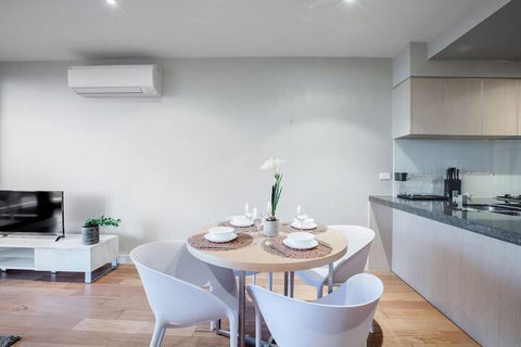 Sweet Apartment At Centro Melbourne - Darwin Holiday 6