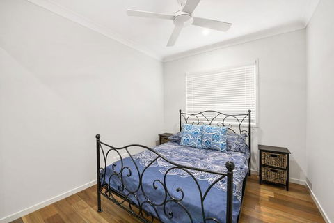 Pet Friendly, New House Peregian Breeze Drive, Peregian Beach - Darwin Holiday 4