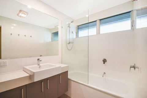 Summer Place - 24 Shearwater Street - Darwin Holiday 5