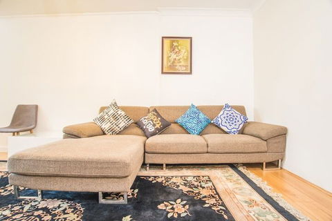 Spacious & Cozy Apartment In Heart Of Redfern - Darwin Holiday 7