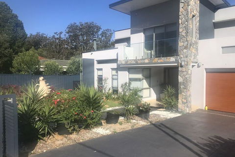 Luxury Big House Cinema Pool Many Guests - Darwin Holiday 3