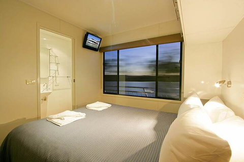 All Seasons Houseboats - Darwin Holiday 6