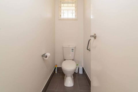 Peaceful 3 Bedroom Apartment In Ascot - Darwin Holiday 4