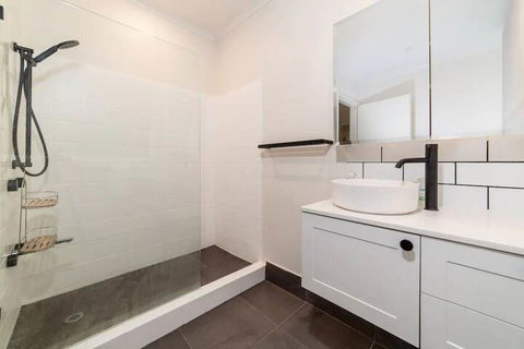 Peaceful 3 Bedroom Apartment In Ascot - Darwin Holiday 6