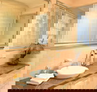 Modern 2 Bedroom Unit Close to CBD - Darwin Holiday