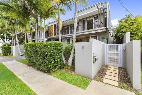 North Facing River Front Stunning Apartment Unit 2 9 Hilton Esplanade - Darwin Holiday 1