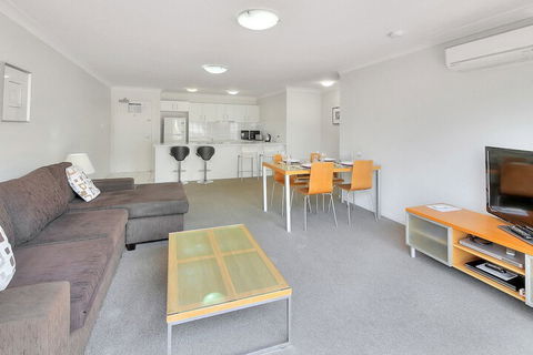 Airtrip Apartment On Russell St - Darwin Holiday 3