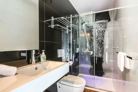 Architecturally Designed Studio 10 Minutes To CBD - Darwin Holiday 4