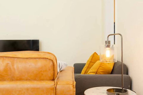 2 Bedroom Gorgeous Art Deco Classic Near CBD - Darwin Holiday 3