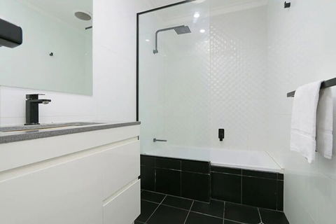 Safe & Secure 2 Bedroom Villa - Darwin Holiday 6