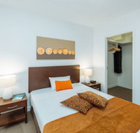 Airtrip Apartment on Merivale St - Darwin Holiday