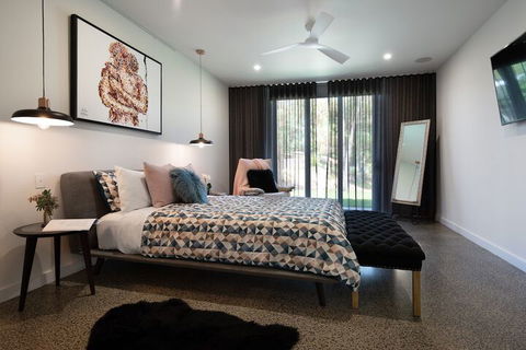 Two Ducks - Darwin Holiday 5