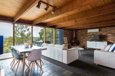 The View - Darwin Holiday 1