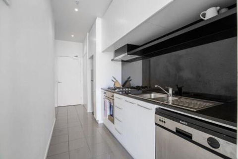 62Green WoodLv21at1bd1bthClose To Mel CBD - Darwin Holiday 0