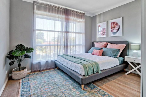 2 Bedroom Apt With Balcony & Air Con In Plympton - Darwin Holiday 6