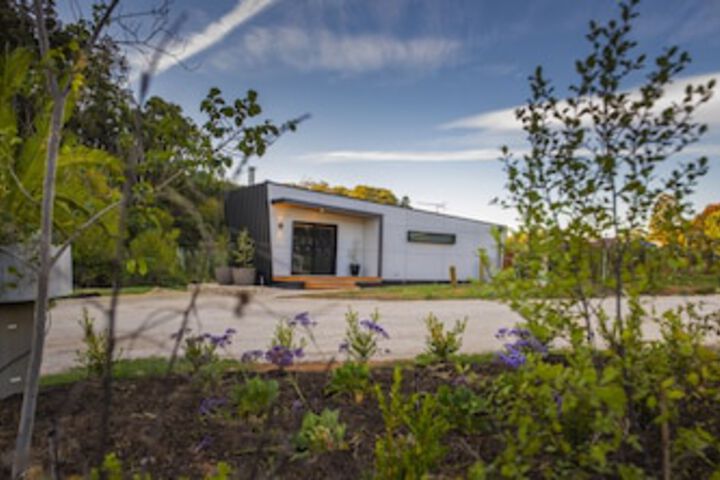 Lenswood SA Darwin Holiday