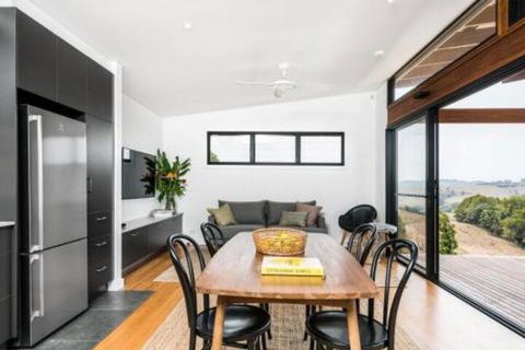 Your Luxury Escape Carinya Cottages 2 - Darwin Holiday 6