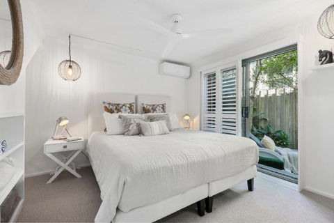 Luxury Beachside Apartment - Darwin Holiday 5