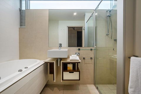 Perfect Luxury For 2 Noosa Heads - Darwin Holiday 2