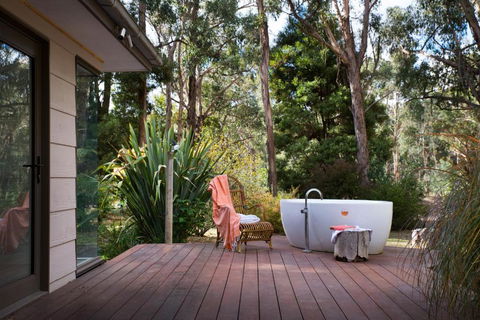 Lorien - Darwin Holiday 2