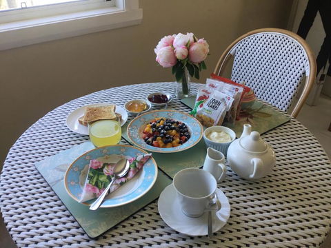Araluen Historic House Deluxe Room - Darwin Holiday 4