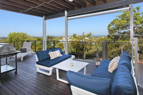 8 Cabbi Court Coolum Beach New Listing - Darwin Holiday 1
