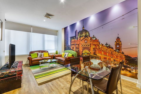 Tram Stop 5 Stylish 2 Bedroom In Downtown Melbourne - Darwin Holiday 3