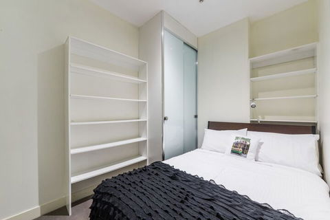 Tram Stop 5 Stylish 2 Bedroom In Downtown Melbourne - Darwin Holiday 5