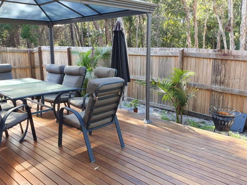 26 Satinwood Drive Low Set Modern Sleeps 8 - Darwin Holiday 4