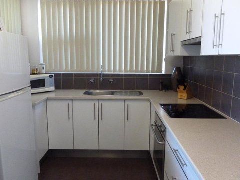 Port Lincoln Holiday Houses - Darwin Holiday 5