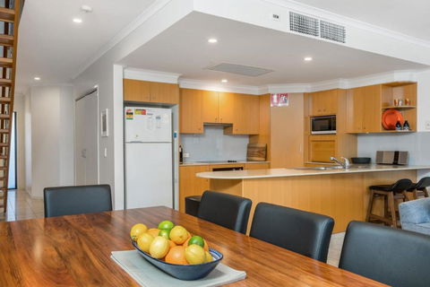 2 / 8 Lawson Street Byron Bay Absolute Solace - Darwin Holiday 4