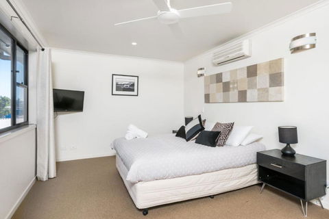 2 / 8 Lawson Street Byron Bay Absolute Solace - Darwin Holiday 6