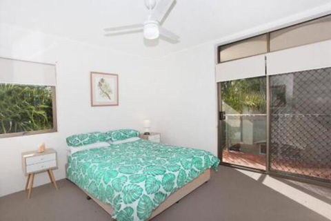 Unit 2 Cooltoro Court 7 Frank Street Coolum Beach 400 BOND LINEN INCLUDED - Darwin Holiday 2