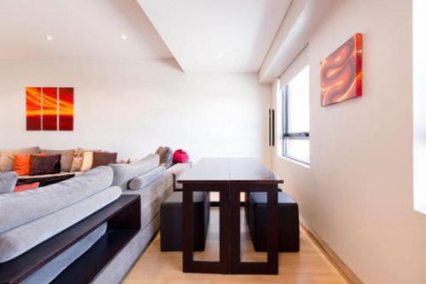 Bold Modern 1 Bed 10 Mins From The City - Darwin Holiday 4