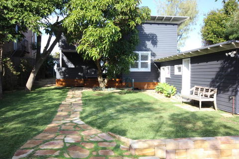 SEA URCHIN - Darwin Holiday 6