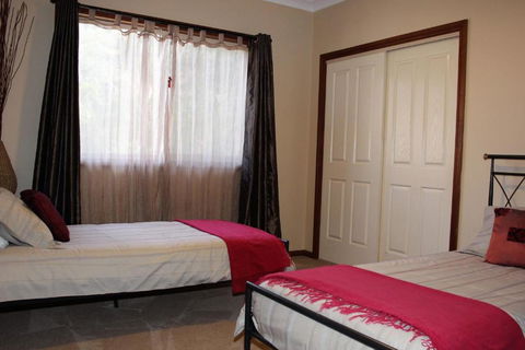 SERENITY - Darwin Holiday 4