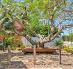 A SWEET ESCAPE Byron Surf Cottage walk to Byron - Darwin Holiday